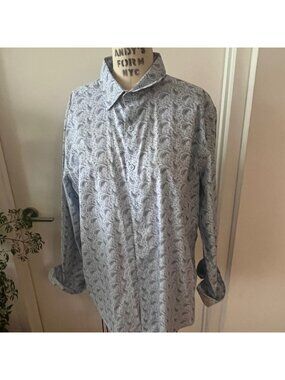 ROBERT GRAHAM Men's Blue and White Striped Paisley Button Down Size XL